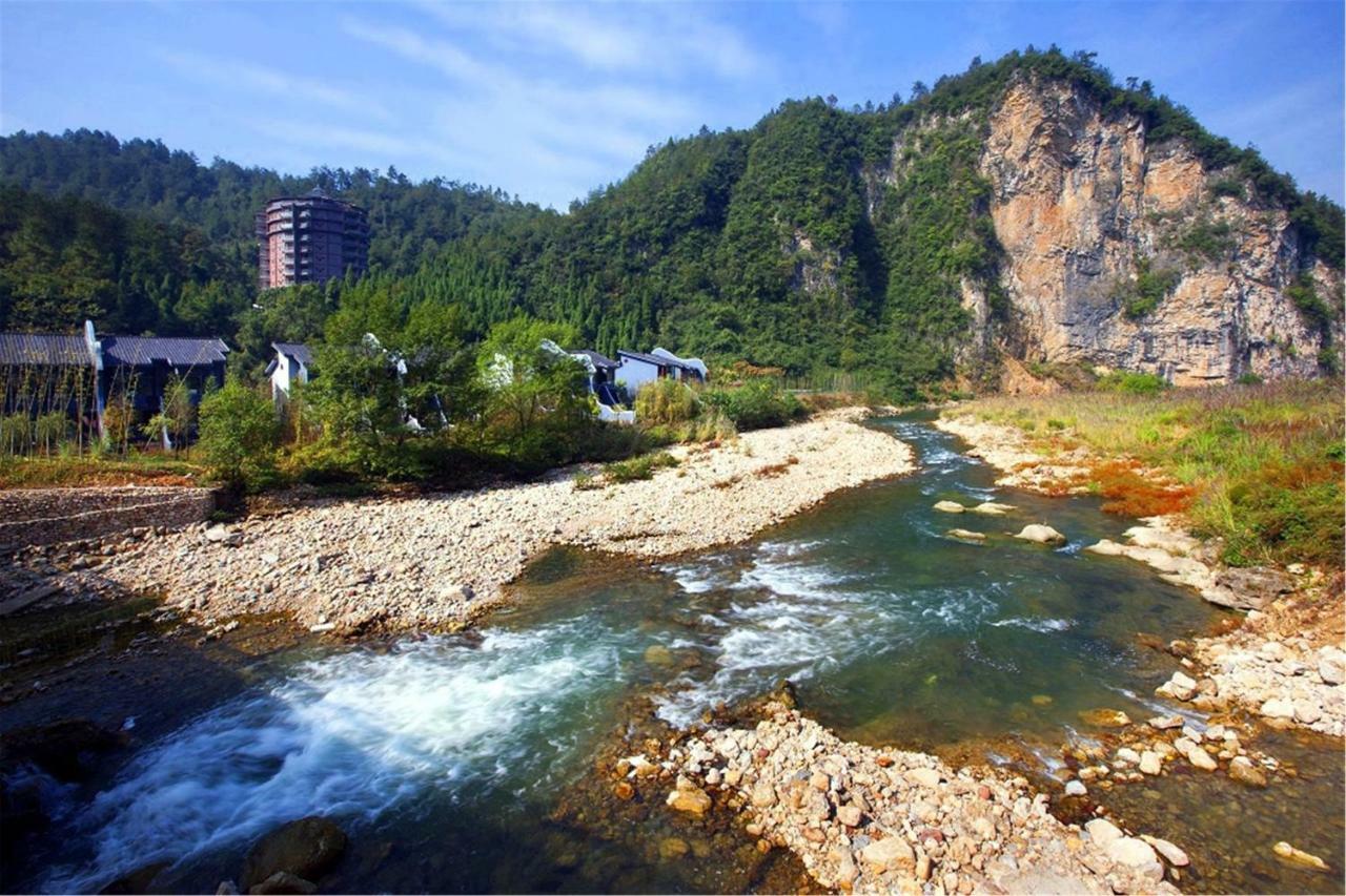 Harmona Resort & Spa Zhangjiajie Eksteriør billede