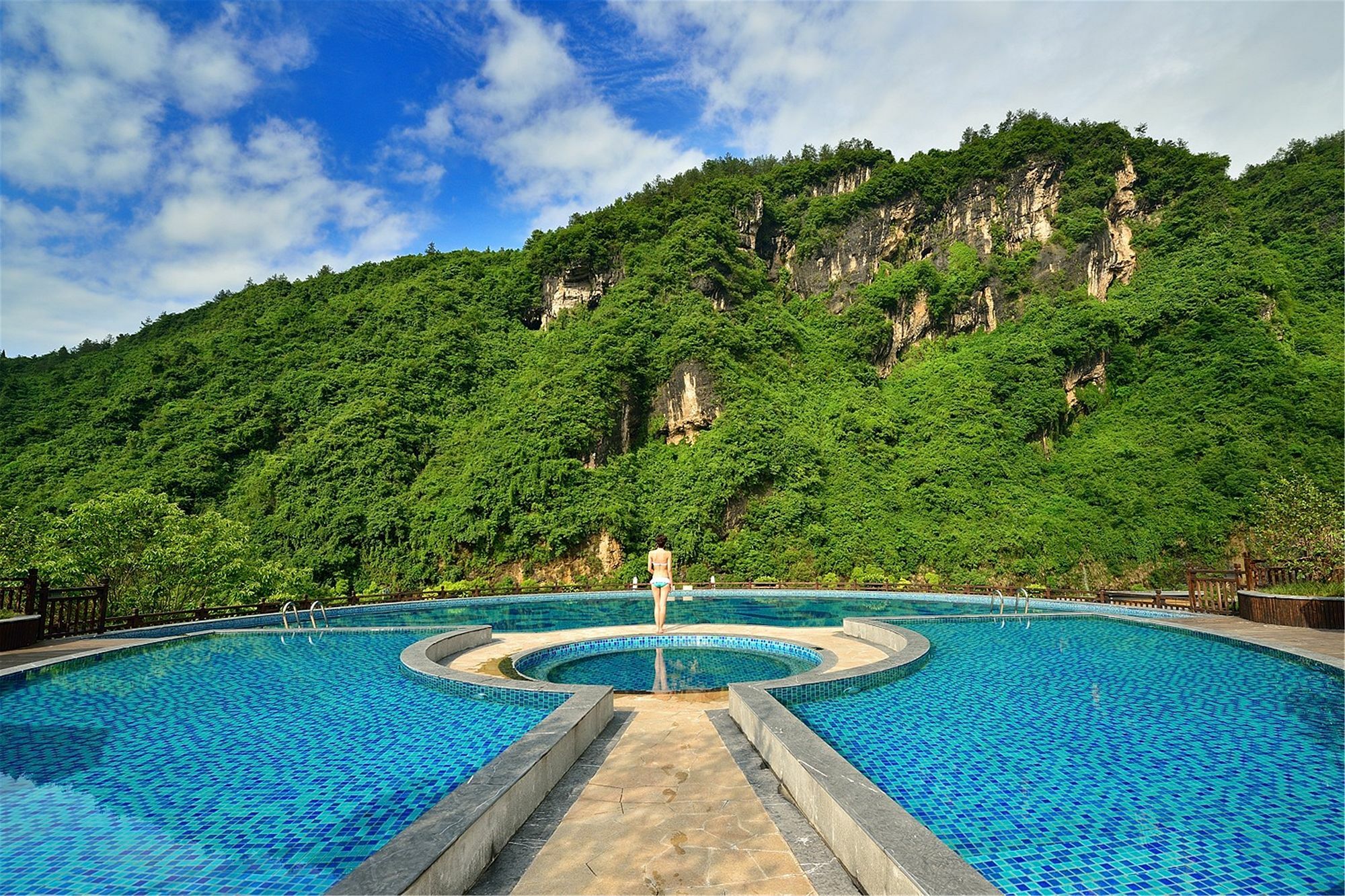 Harmona Resort & Spa Zhangjiajie Eksteriør billede